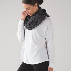 Lululemon Vinyasa Square Scarf